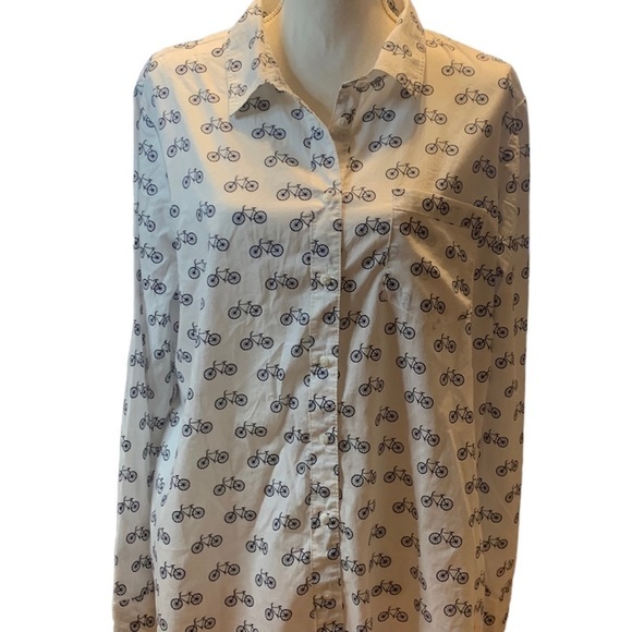 Liz Claiborne Tops - Liz Claiborne White Button up Bicycle Print Top